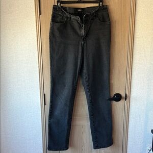 Lee Classic Fit Straight Leg Washed Black Jeans